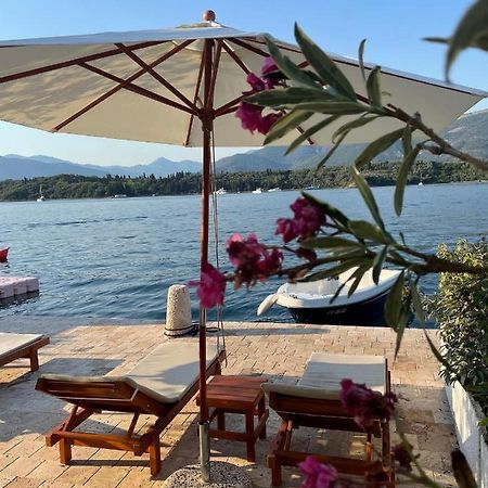 Apartments Maestral Тиват Экстерьер фото