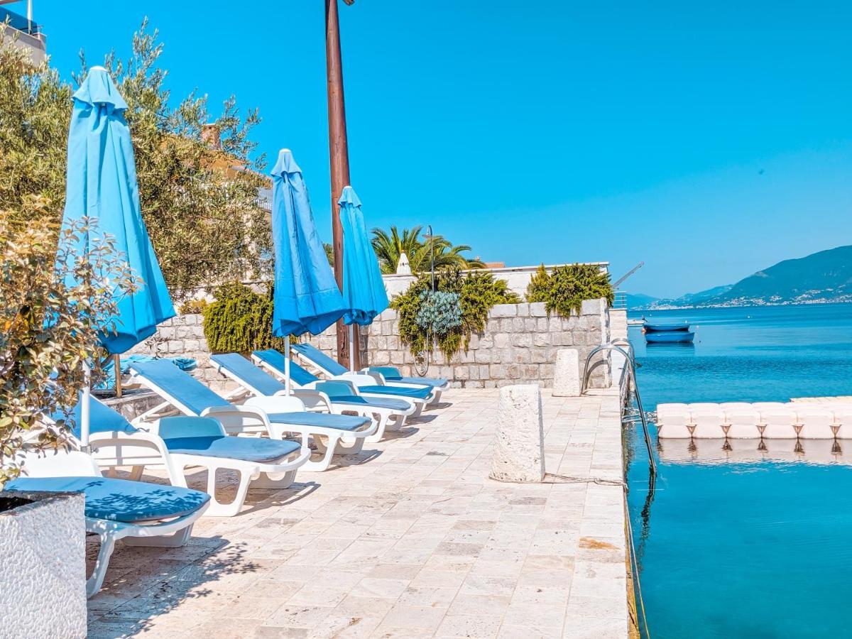 Apartments Maestral Тиват Экстерьер фото