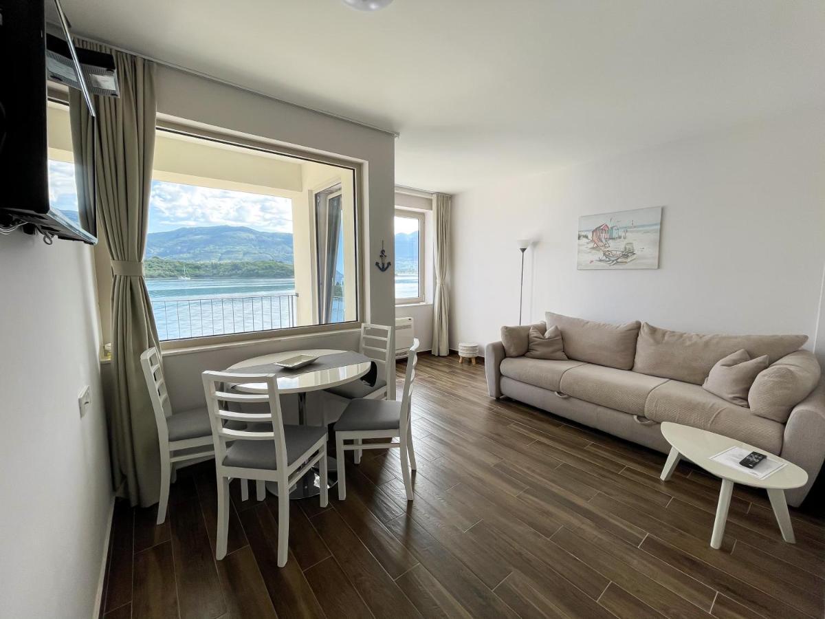 Apartments Maestral Тиват Экстерьер фото