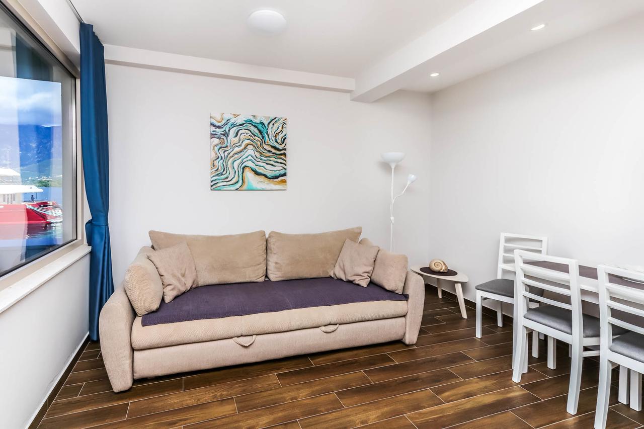 Apartments Maestral Тиват Экстерьер фото